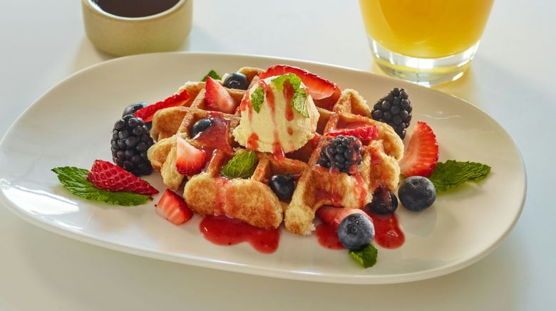 <b>AC Hotel by Marriott Charlotte SouthPark Restaurant</b>. Images powered by <a href="https://www.leonardoworldwide.com/" title="Leonardo Worldwide" target="_blank">Leonardo</a>.