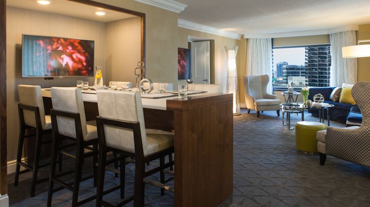 Renaissance Chicago Downtown Hotel Room
