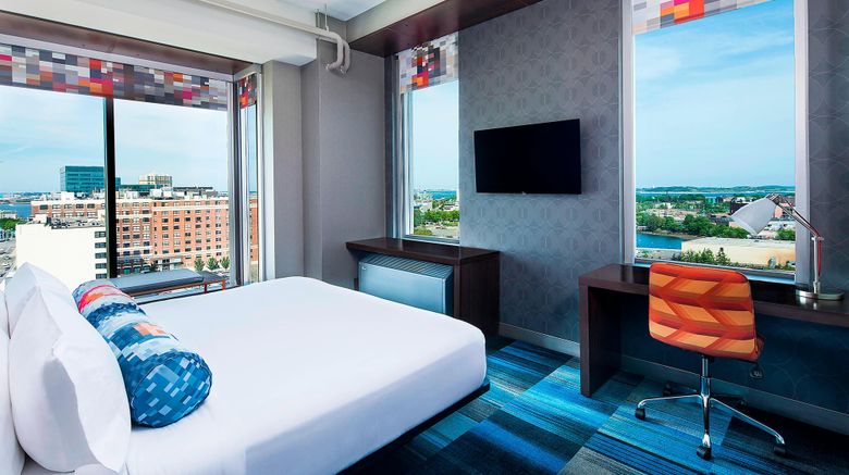 <b>Aloft Boston Seaport District Room</b>. Images powered by <a href="https://www.leonardoworldwide.com/" title="Leonardo Worldwide" target="_blank">Leonardo</a>.