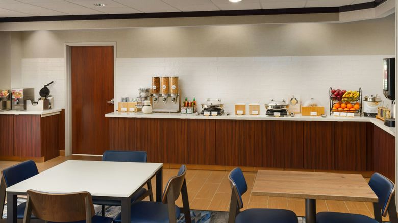 <b>Fairfield Inn & Suites Stadium Area Restaurant</b>. Images powered by <a href="https://www.leonardoworldwide.com/" title="Leonardo Worldwide" target="_blank">Leonardo</a>.