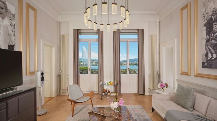 The Ritz-Carlton Hotel de la Paix Room
