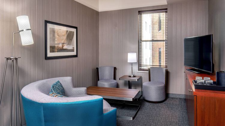 Courtyard by Marriott at Copley Square Room