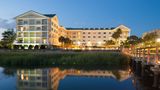 Courtyard Charleston Waterfront Exterior
