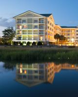 Courtyard Charleston Waterfront