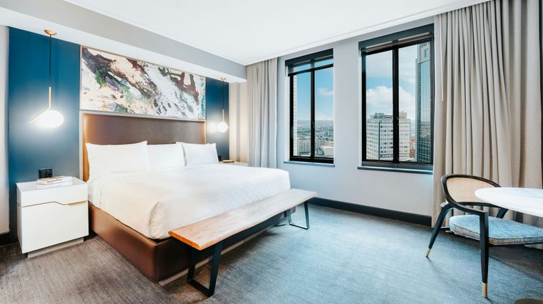 <b>Renaissance Saint Elm Dallas Downtown Room</b>. Images powered by <a href="https://www.leonardoworldwide.com/" title="Leonardo Worldwide" target="_blank">Leonardo</a>.