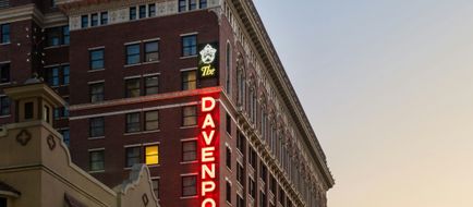 The Historic Davenport, Autograph Coll. Exterior