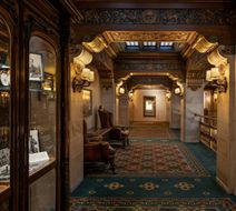The Historic Davenport, Autograph Coll. Lobby