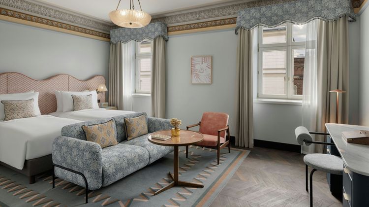 Stradom House, Autograph Collection Suite