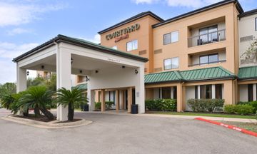 Courtyard By Marriott Beaumont