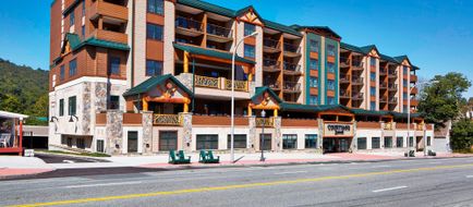 Courtyard by Marriott Lake George Exterior