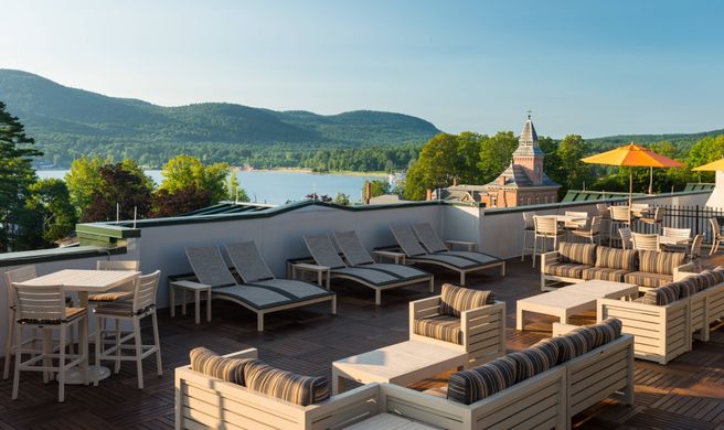 Courtyard by Marriott Lake George Exterior