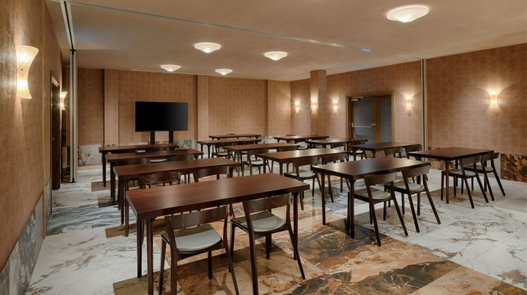 Stradom House, Autograph Collection Meeting