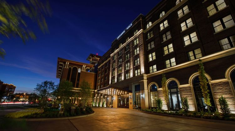 Hotel Vin, Autograph Collection Exterior