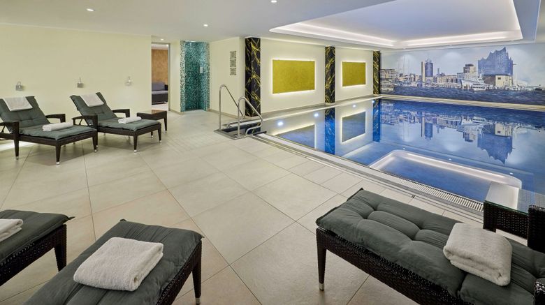 <b>Courtyard by Marriott Hamburg Airport Pool</b>. Images powered by <a href="https://www.leonardoworldwide.com/" title="Leonardo Worldwide" target="_blank">Leonardo</a>.