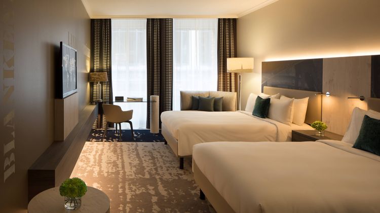 Renaissance Hamburg Hotel Room
