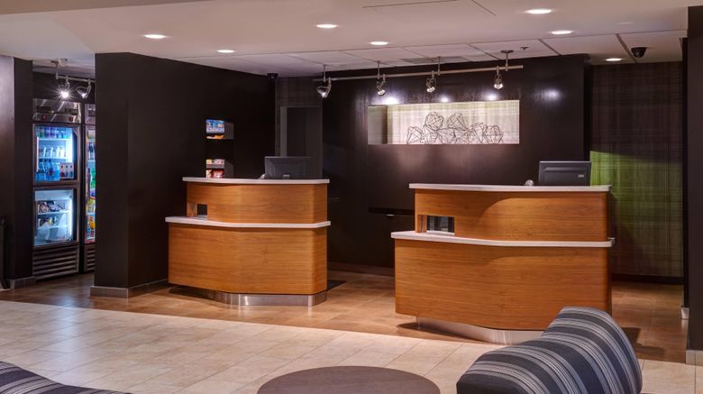 <b>Courtyard Des Moines West/Clive Lobby</b>. Images powered by <a href="https://www.leonardoworldwide.com/" title="Leonardo Worldwide" target="_blank">Leonardo</a>.