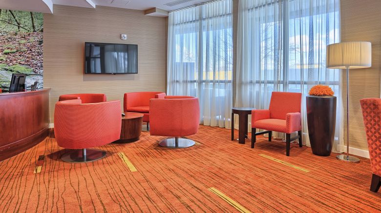 <b>Courtyard Harrisburg West/Mechanicsburg Lobby</b>. Images powered by <a href="https://www.leonardoworldwide.com/" title="Leonardo Worldwide" target="_blank">Leonardo</a>.