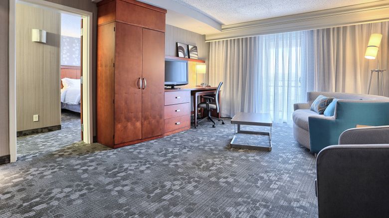 <b>Courtyard Harrisburg West/Mechanicsburg Suite</b>. Images powered by <a href="https://www.leonardoworldwide.com/" title="Leonardo Worldwide" target="_blank">Leonardo</a>.