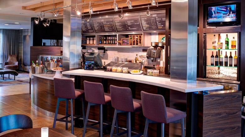 <b>Courtyard Des Moines West/Clive Restaurant</b>. Images powered by <a href="https://www.leonardoworldwide.com/" title="Leonardo Worldwide" target="_blank">Leonardo</a>.