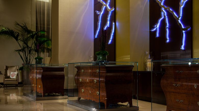<b>Renaissance Baton Rouge Hotel Lobby</b>. Images powered by <a href="https://www.leonardoworldwide.com/" title="Leonardo Worldwide" target="_blank">Leonardo</a>.