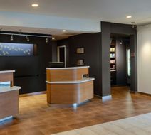 Courtyard by Marriott Dayton South Lobby