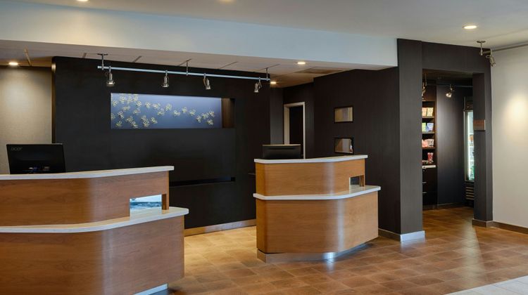 Courtyard by Marriott Dayton South Lobby