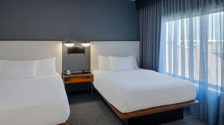 Courtyard by Marriott Dayton South Room