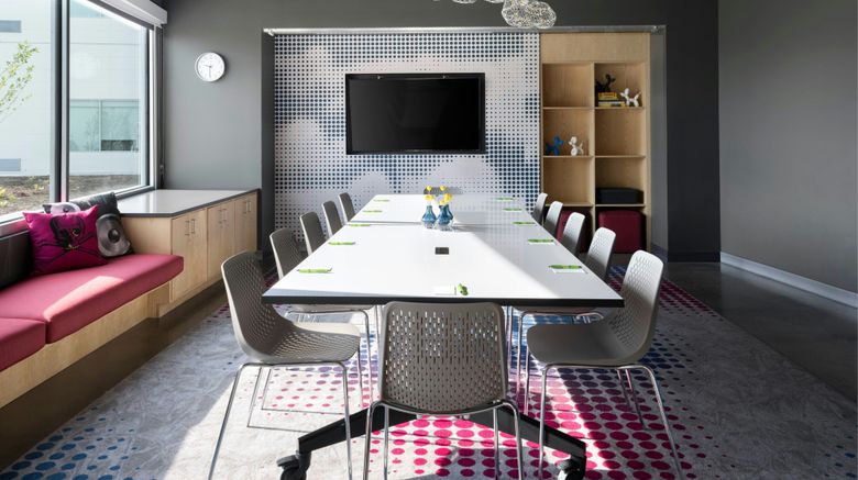 <b>Aloft Waukee Meeting</b>. Images powered by <a href="https://www.leonardoworldwide.com/" title="Leonardo Worldwide" target="_blank">Leonardo</a>.