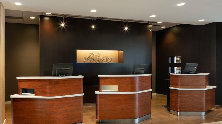 Courtyard by Marriott Denver Airport Lobby