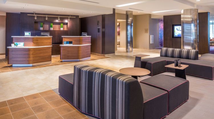 Courtyard Detroit Farmington Hills Lobby