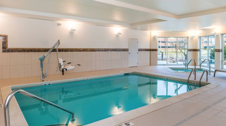 Courtyard Detroit Farmington Hills Pool