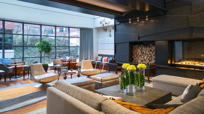 <b>The Baronette Renaissance Detroit-Novi Lobby</b>. Images powered by <a href="https://www.leonardoworldwide.com/" title="Leonardo Worldwide" target="_blank">Leonardo</a>.