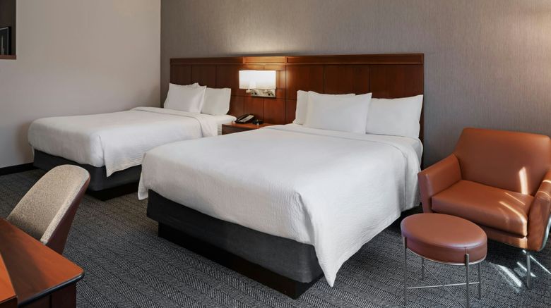 <b>Courtyard Long Beach Airport Room</b>. Images powered by <a href="https://www.leonardoworldwide.com/" title="Leonardo Worldwide" target="_blank">Leonardo</a>.