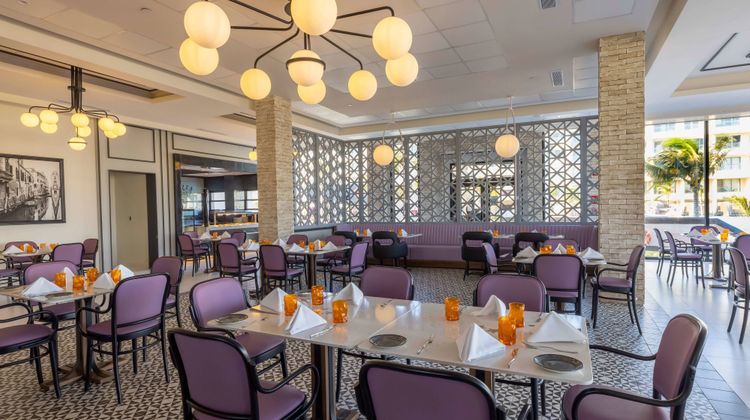 Planet Hollywood Adult Scene Cancun Restaurant