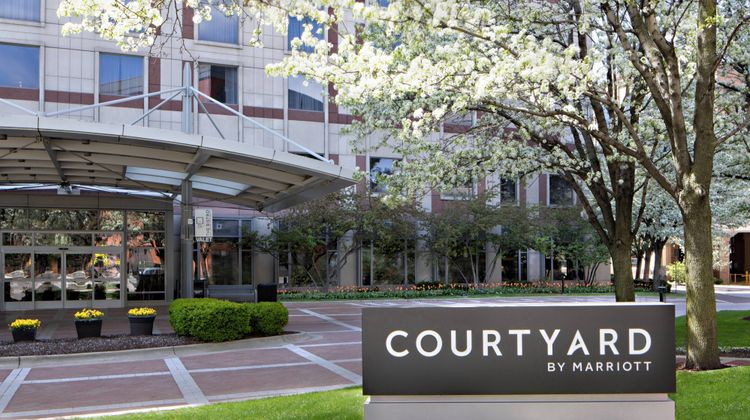 Courtyard Grand Rapids Downtown Exterior