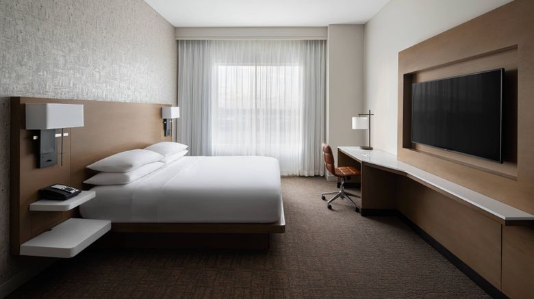 <b>Marriott Phoenix Chandler Suite</b>. Images powered by <a href="https://www.leonardoworldwide.com/" title="Leonardo Worldwide" target="_blank">Leonardo</a>.