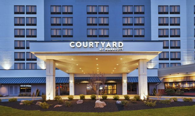 Courtyard by Marriott Meadowlands Exterior