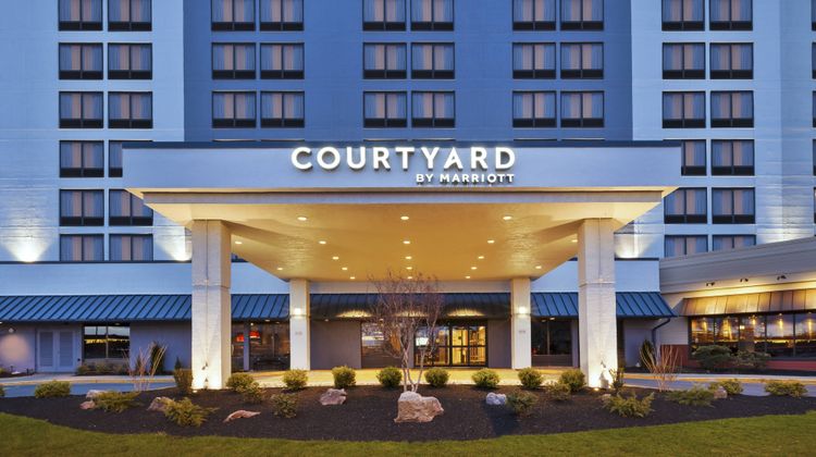 Courtyard by Marriott Meadowlands Exterior