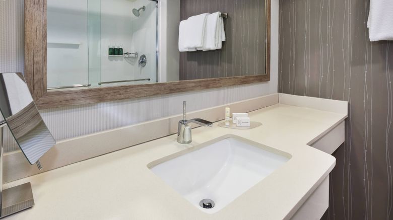 <b>Courtyard by Marriott Meadowlands Room</b>. Images powered by <a href="https://www.leonardoworldwide.com/" title="Leonardo Worldwide" target="_blank">Leonardo</a>.