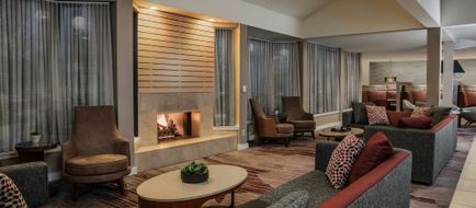 Courtyard by Marriott Greensboro Lobby