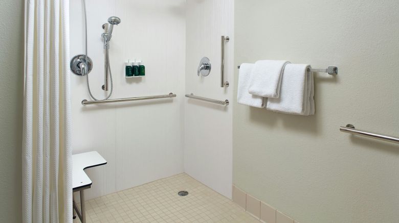 <b>Courtyard by Marriott Greensboro Room</b>. Images powered by <a href="https://www.leonardoworldwide.com/" title="Leonardo Worldwide" target="_blank">Leonardo</a>.