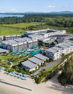 Le Meridien Khao Lak Resort & Spa