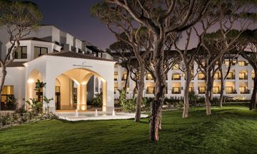 Pine Cliffs Ocean Suites, Luxury Coll
