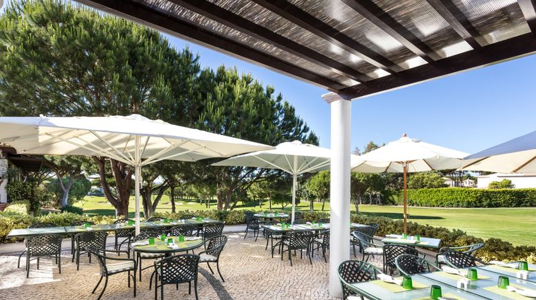 <b>Pine Cliffs Ocean Suites, Luxury Coll Restaurant</b>. Images powered by <a href="https://www.leonardoworldwide.com/" title="Leonardo Worldwide" target="_blank">Leonardo</a>.