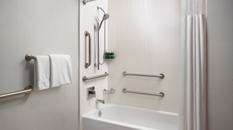 <b>Courtyard by Marriott Fayetteville Room</b>. Images powered by <a href="https://www.leonardoworldwide.com/" title="Leonardo Worldwide" target="_blank">Leonardo</a>.