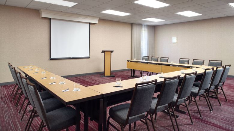 <b>Courtyard by Marriott Fayetteville Meeting</b>. Images powered by <a href="https://www.leonardoworldwide.com/" title="Leonardo Worldwide" target="_blank">Leonardo</a>.