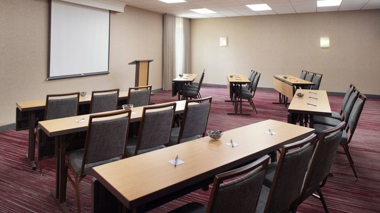 <b>Courtyard by Marriott Fayetteville Meeting</b>. Images powered by <a href="https://www.leonardoworldwide.com/" title="Leonardo Worldwide" target="_blank">Leonardo</a>.