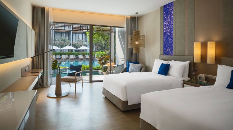 Renaissance Pattaya Resort & Spa Pool