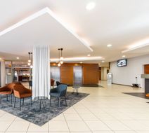 Courtyard by Marriott Pilsen Lobby
