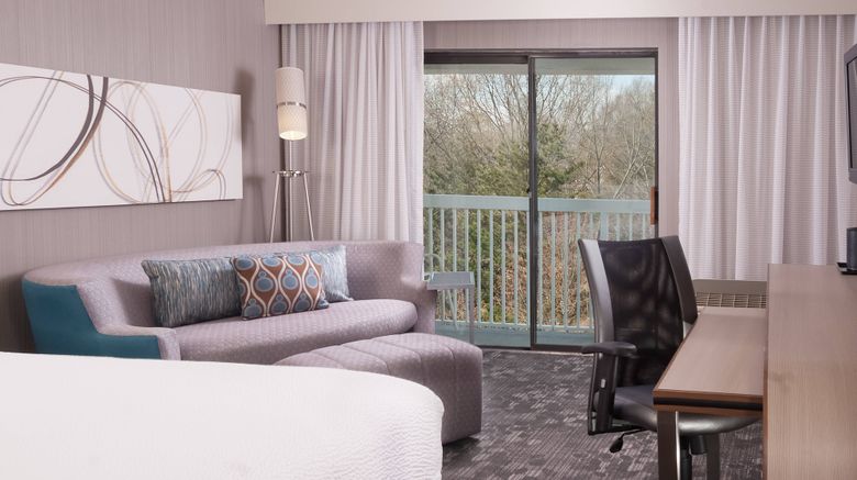 <b>Courtyard Greenville-Spartanburg Airport Room</b>. Images powered by <a href="https://www.leonardoworldwide.com/" title="Leonardo Worldwide" target="_blank">Leonardo</a>.